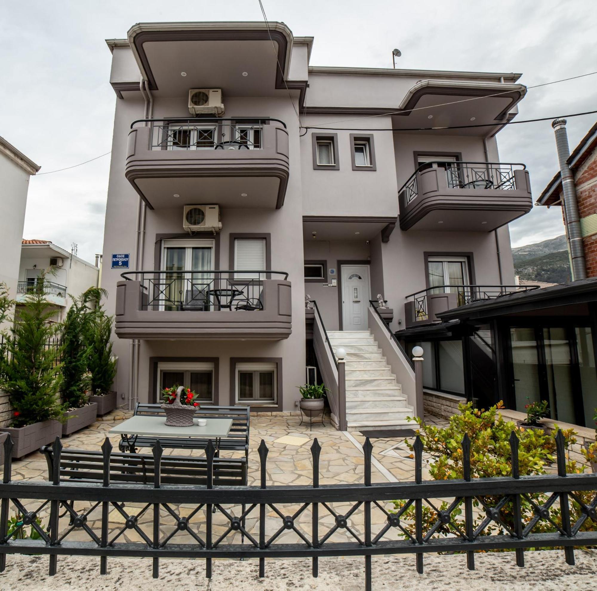 Imperial Home Tsironis Ioannina Exterior photo